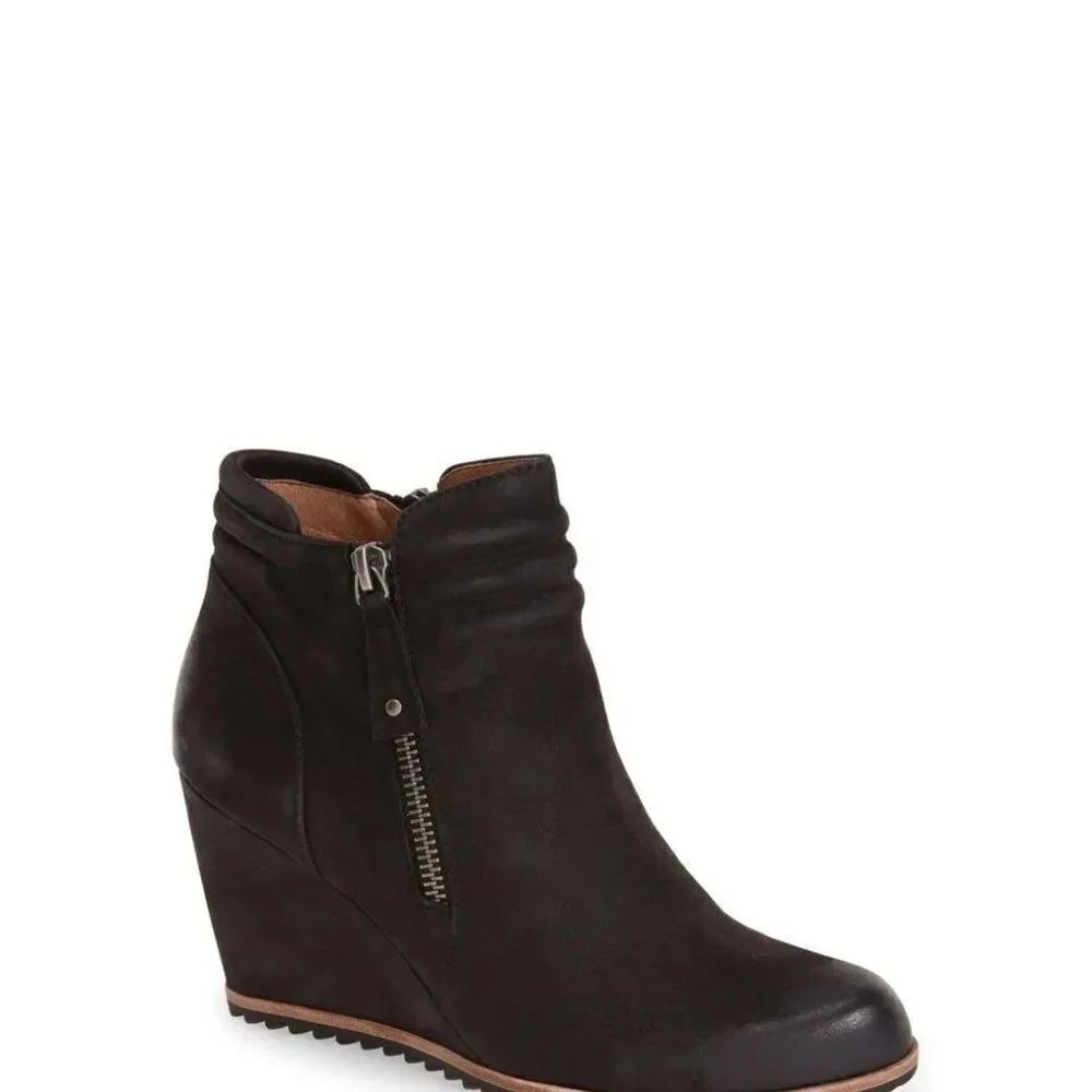 Biala 'Ashton' Wedge Ankle Bootie Sz 39 (US-8.5)